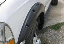 Load image into Gallery viewer, Lund 99-07 Ford F-250 RX-Rivet Style Smooth Elite Series Fender Flares - Black (4 Pc.)