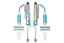 Load image into Gallery viewer, King Shocks 07-18 Jeep Wrangler JK Front 2.5 Dia Hose Remote Bypass Shock 0-2in Lift (Pair)