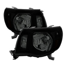 Load image into Gallery viewer, xTune Toyota Tacoma 05-11 Amber Crystal Headlights Black Smoked HD-JH-TT05-AM-BSM