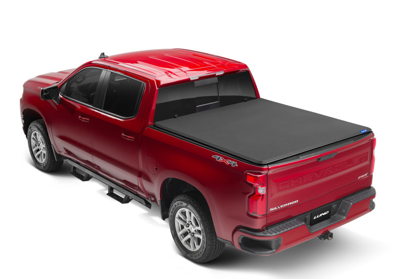 Lund 14-17 Chevy Silverado 1500 (5.5ft. Bed) Genesis Elite Tri-Fold Tonneau Cover - Black