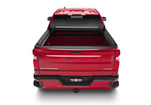 Load image into Gallery viewer, Truxedo 19-20 GMC Sierra &amp; Chevrolet Silverado 1500 (New Body) 6ft 6in Sentry CT Bed Cover