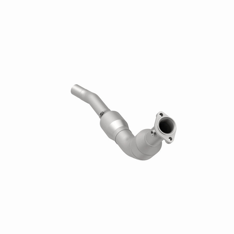 MagnaFlow Conv DF 05-08 LR3/RR Sport D/S OEM - Efficient exhaust flow for improved fuel economy.