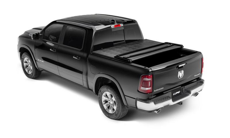 Lund 19-23 RAM 1500 (5.5ft Bed w/o RamBox Cargo Mgmt) Genesis Tri-Fold Tonneau Cover - Black