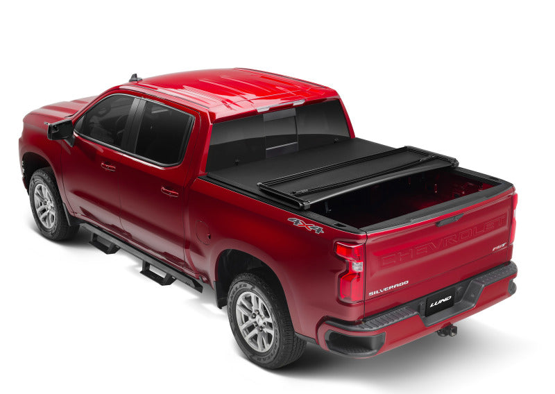 Lund 19-23 Chevrolet Silverado 1500 (5.5ft. Bed) Genesis Tri-Fold Tonneau Cover - Black