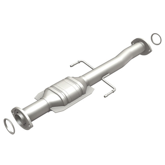 MagnaFlow Direct Fit Catalytic Converter 01-04 Toyota Tacoma 2.4L Rear