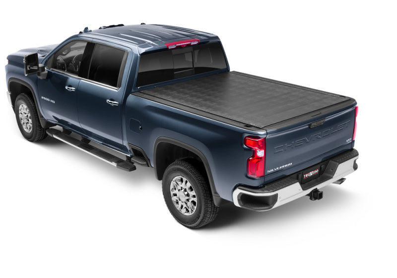 Truxedo 2020 GMC Sierra & Chevrolet Silverado 2500HD & 3500HD 6ft 9in Sentry Bed Cover