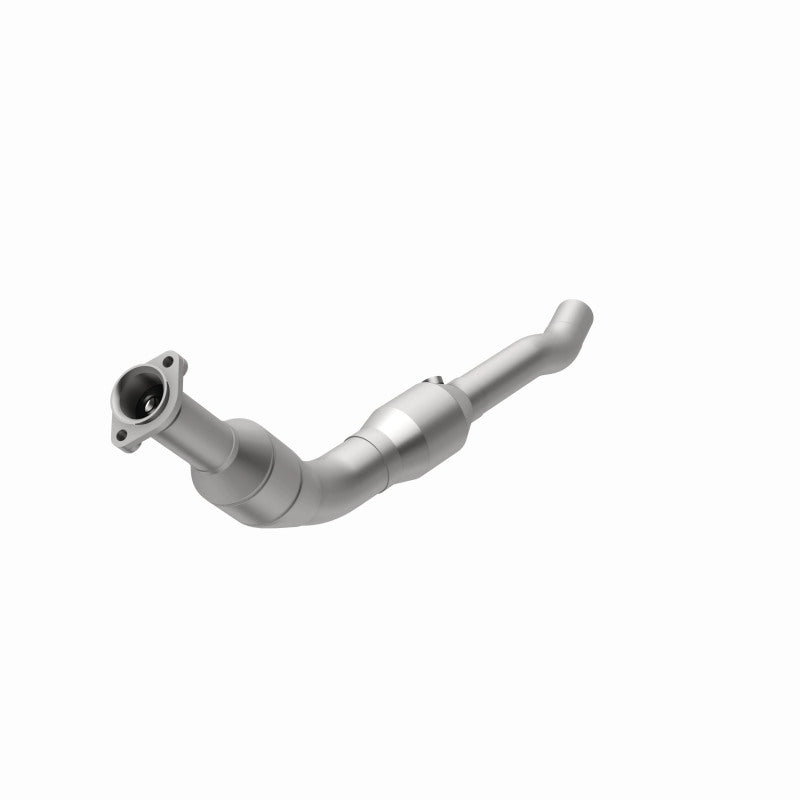 MagnaFlow Conv DF 05-08 LR3/RR Sport D/S OEM - Modern design with original equipment quality assurance.