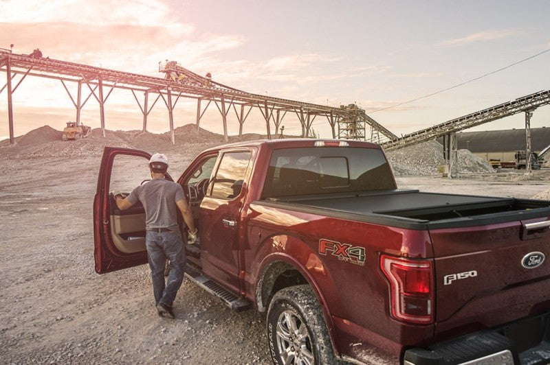 Roll-N-Lock 07-18 Toyota Tundra Regular Cab/Double Cab SB 77in A-Series Retractable Tonneau Cover