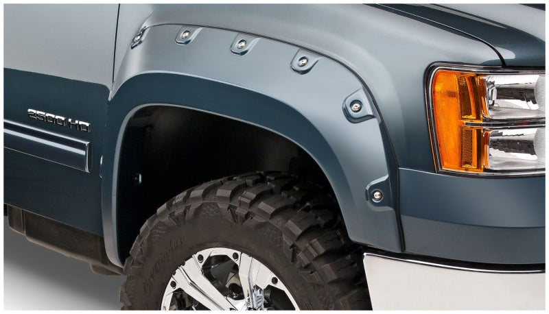 Bushwacker 11-14 GMC Sierra 3500 Fleetside Boss Pocket Style Flares 4pc Excludes Dually - Black