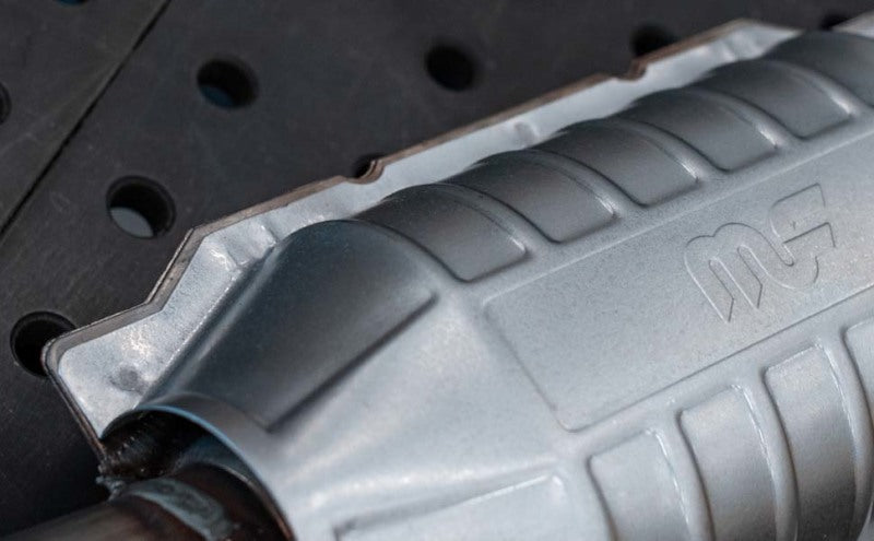 MagnaFlow Universal Catalytic Converter 2.5 Single O2 Boss