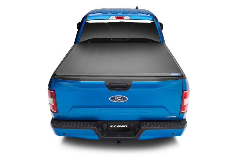 Lund 2020 Chevy Silverado 2500HD/3500HD (8ft. Bed w/o Side Boxes) Hard Fold Tonneau Cover - Black