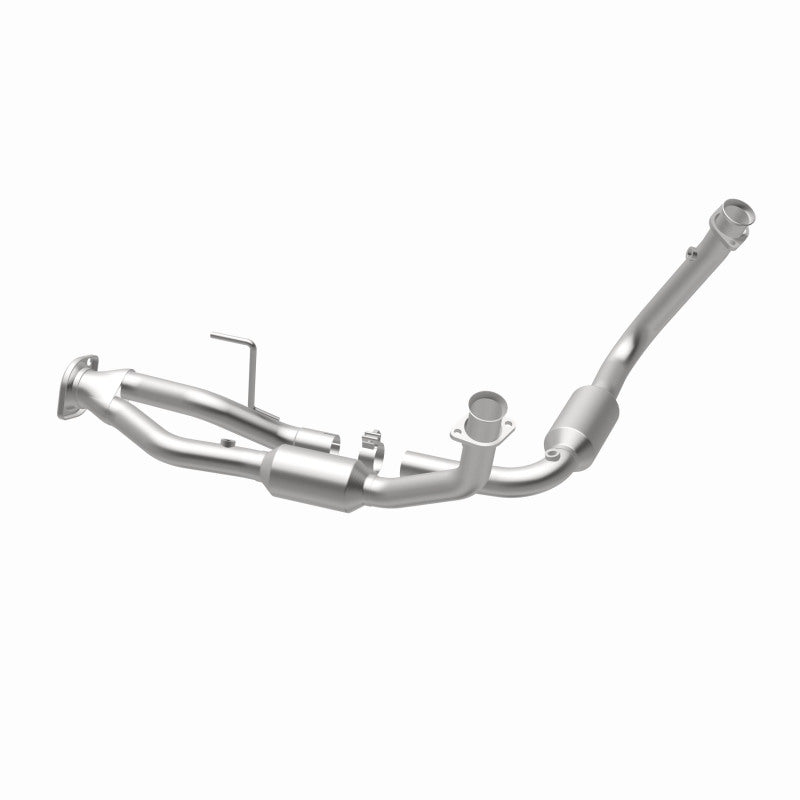 MagnaFlow Direct Fit Catalytic Converter 05-06 Jeep Grand Cherokee 3.7L Y-Pipe Assy (49 State)